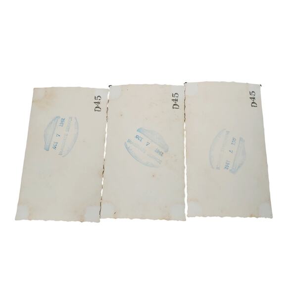 Vtg Junk Drawer Lot of 3 Monochrome Friends Hanging Out at The Park 1940s - Picture 4 of 4